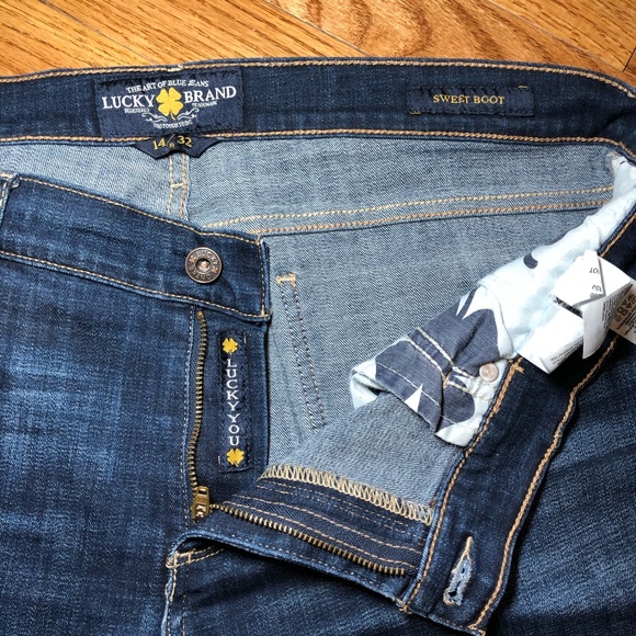 Lucky Brand - Mid-Rise Sweet Boot - Picture 4 of 4